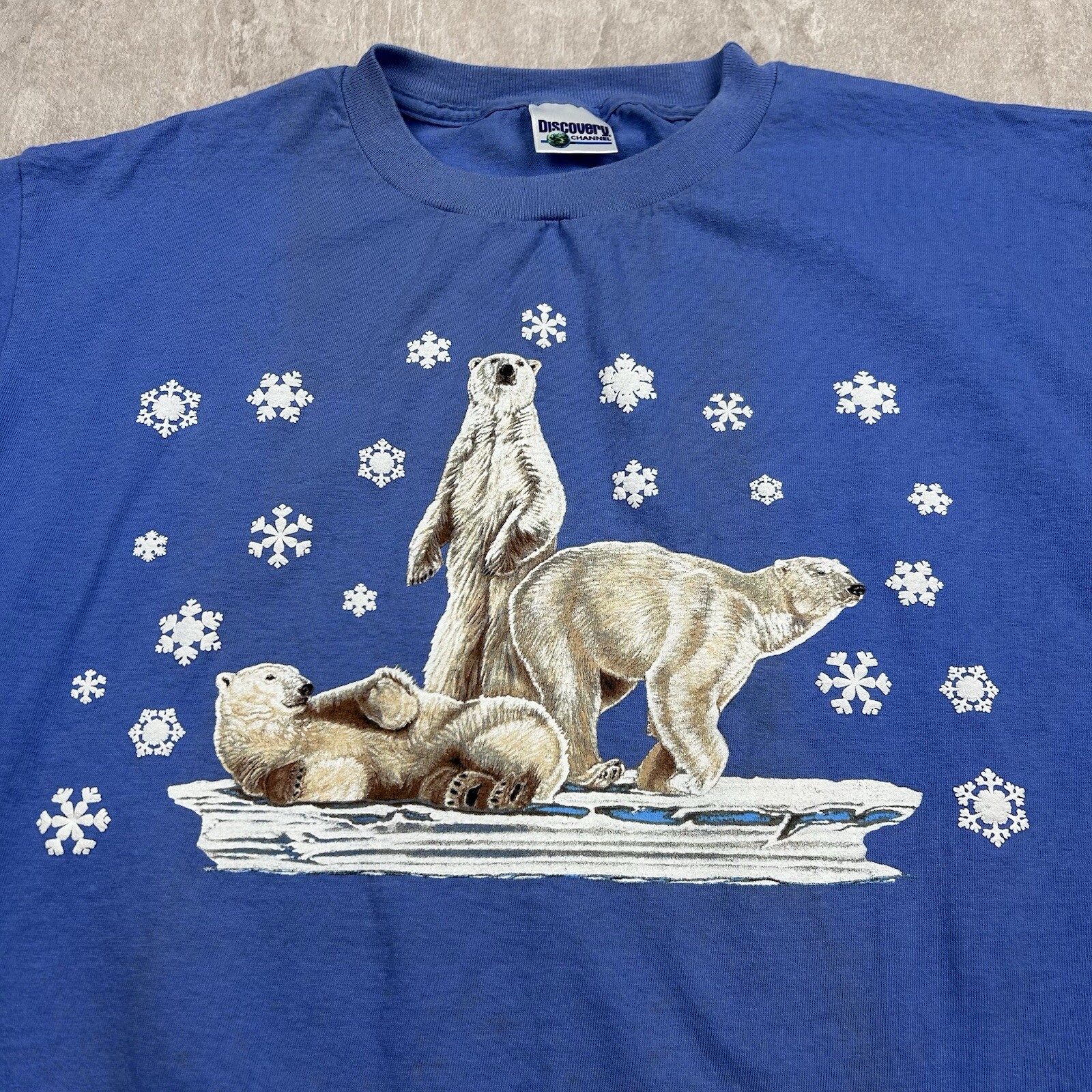 Vintage 90s Discovery Channel Store Polar Bears Blue T-Shirt USA Men’s Size XL gallery