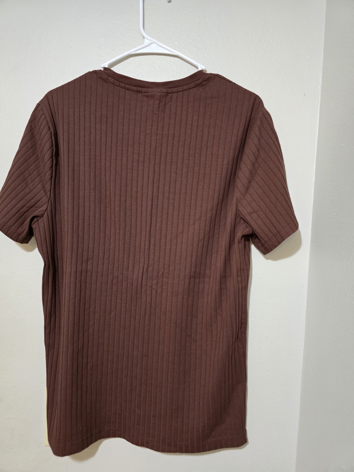 Perry Ellis Stretch Men's Ribbed Short Sleeve T-Shirt Brown Size M gallery