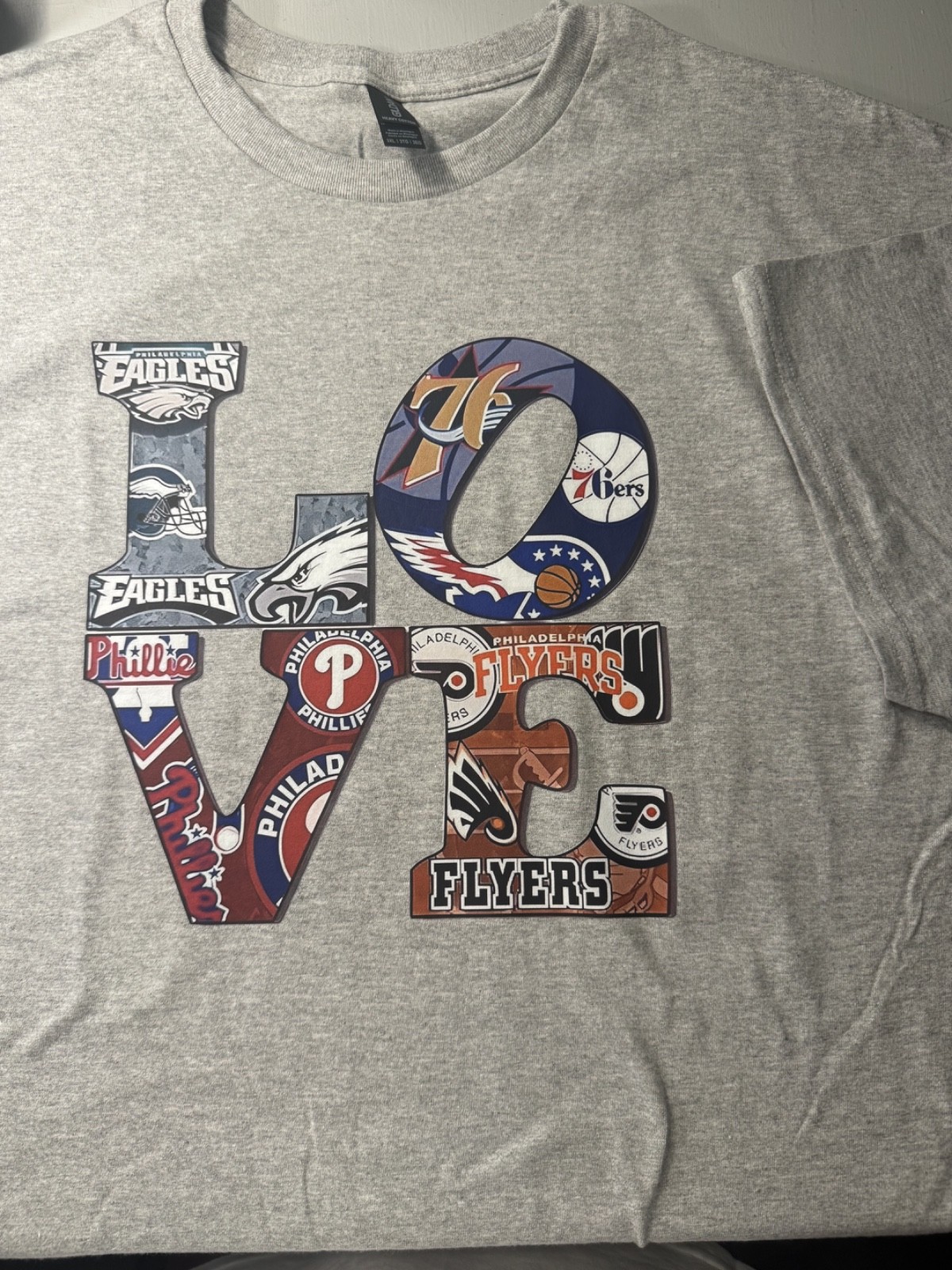 Philadlephia LOVE T-shirt small-3XL Phillies, Flyers, Eagles, 76ers gallery