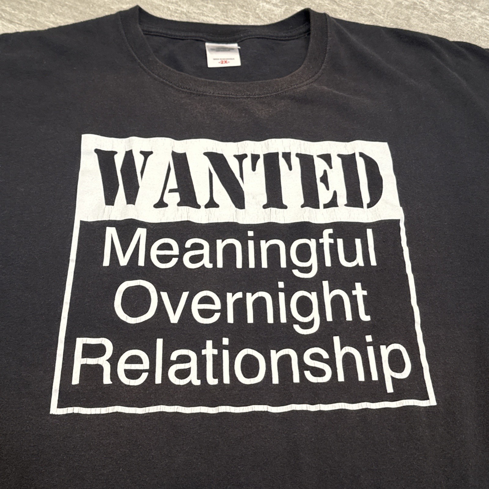 Men’s Wanted Meaningful Overnight Relationship Funny Comedy Shirt 2XL Black gallery