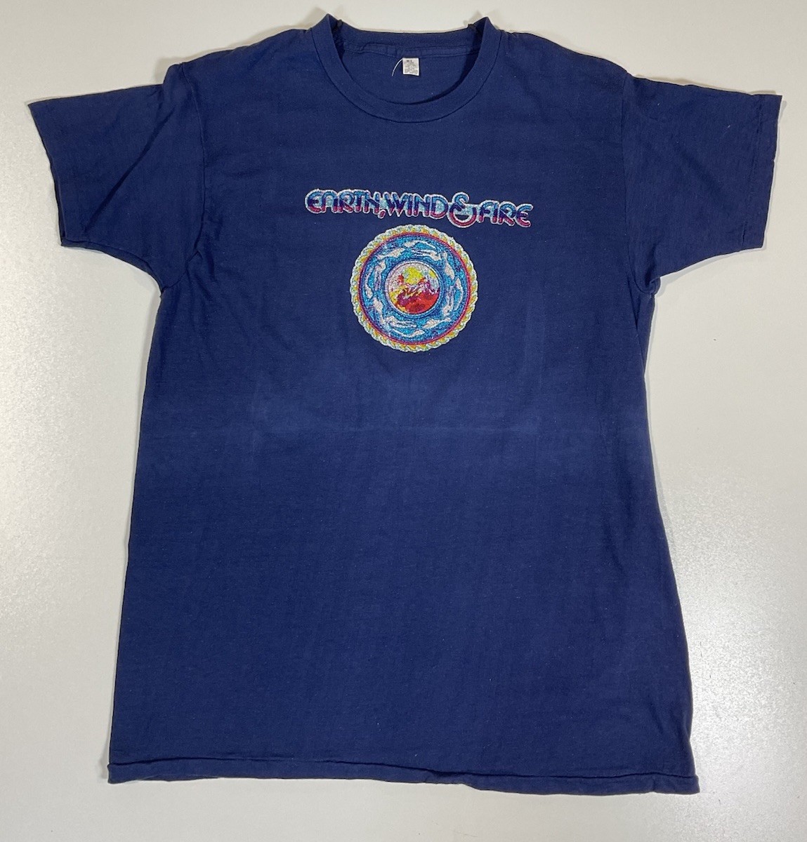 Vintage Earth Wind & Fire Iron On T Shirt Sz L Single Stitch Rare 70s gallery