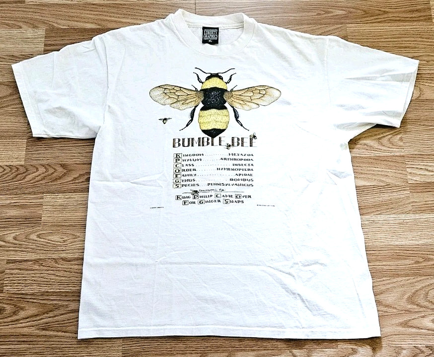 Vintage 90s Bumble Bee Insect Anatomy Art Novelty T Shirt Size XL gallery