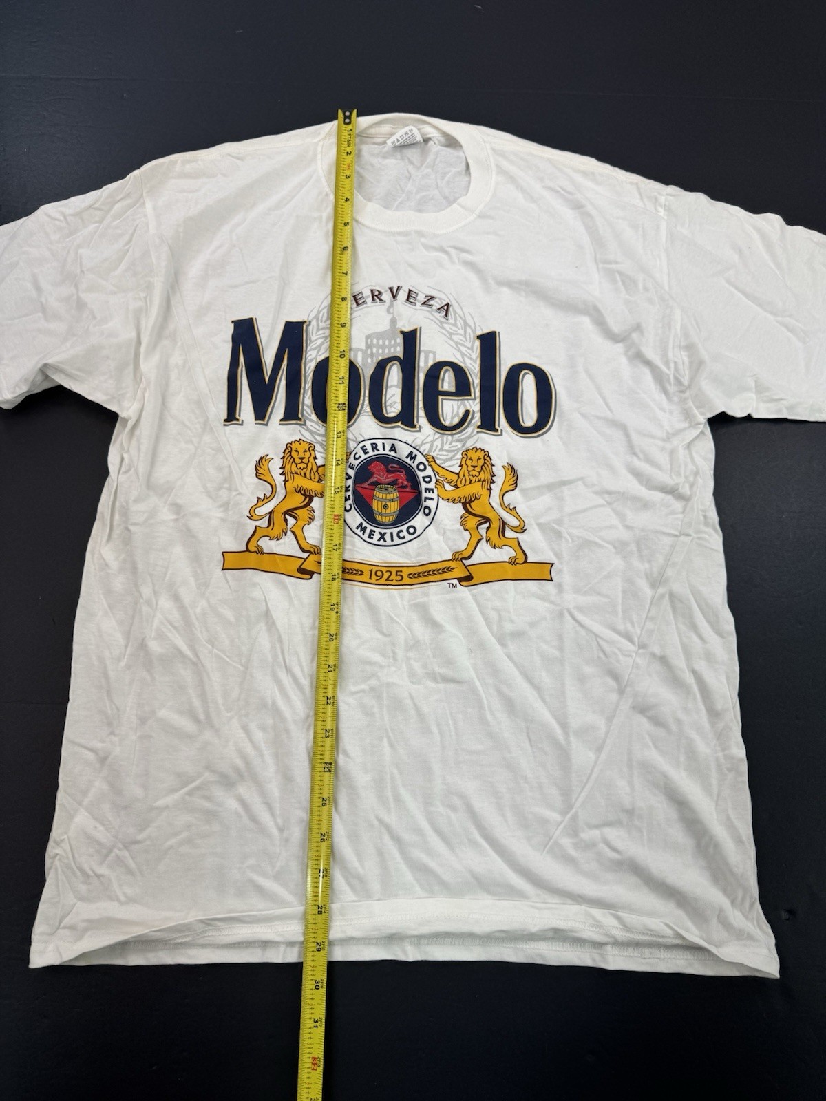 Modelo Mexican Beer T-Shirt Men’s Sz Large White Graphic Print BRAND NEW gallery