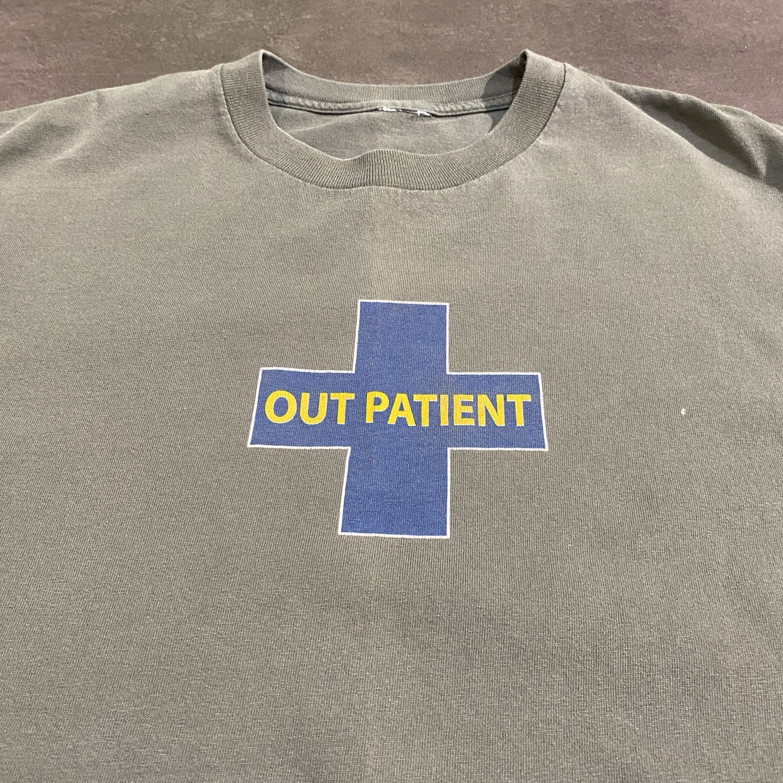 Vintage 90s y2k Out Patient Graphic Print Green T Shirt XL Men’s Funny Humor