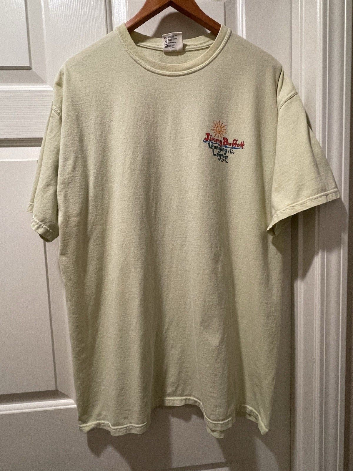 Jimmy Buffett Coral Reefer Band Lounging Lagoon 2012 Pale Yellow Shirt Mens XL gallery