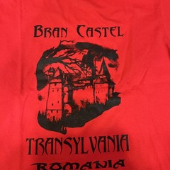 BRAN DRACULA CASTLE TRANSYLVANIA ROMANIA SOUVENIR GRAPHIC RED T-SHIRT XL