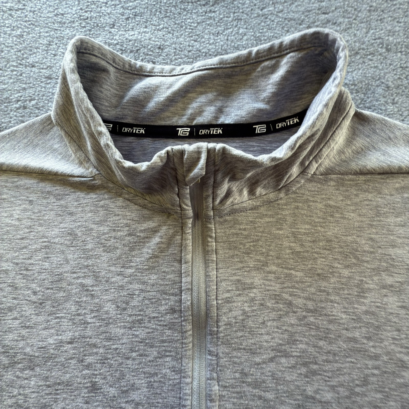 TEK GEAR DryTek Mens XL Long Sleeve T-Shirt 1/4 Zip Pullover Gray Mockneck gallery