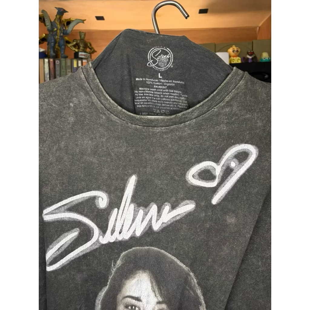 Vintage Selena Quintanilla Graphic T Shirt Mens 2XL Black Acid Wash Cumbia Pop T gallery
