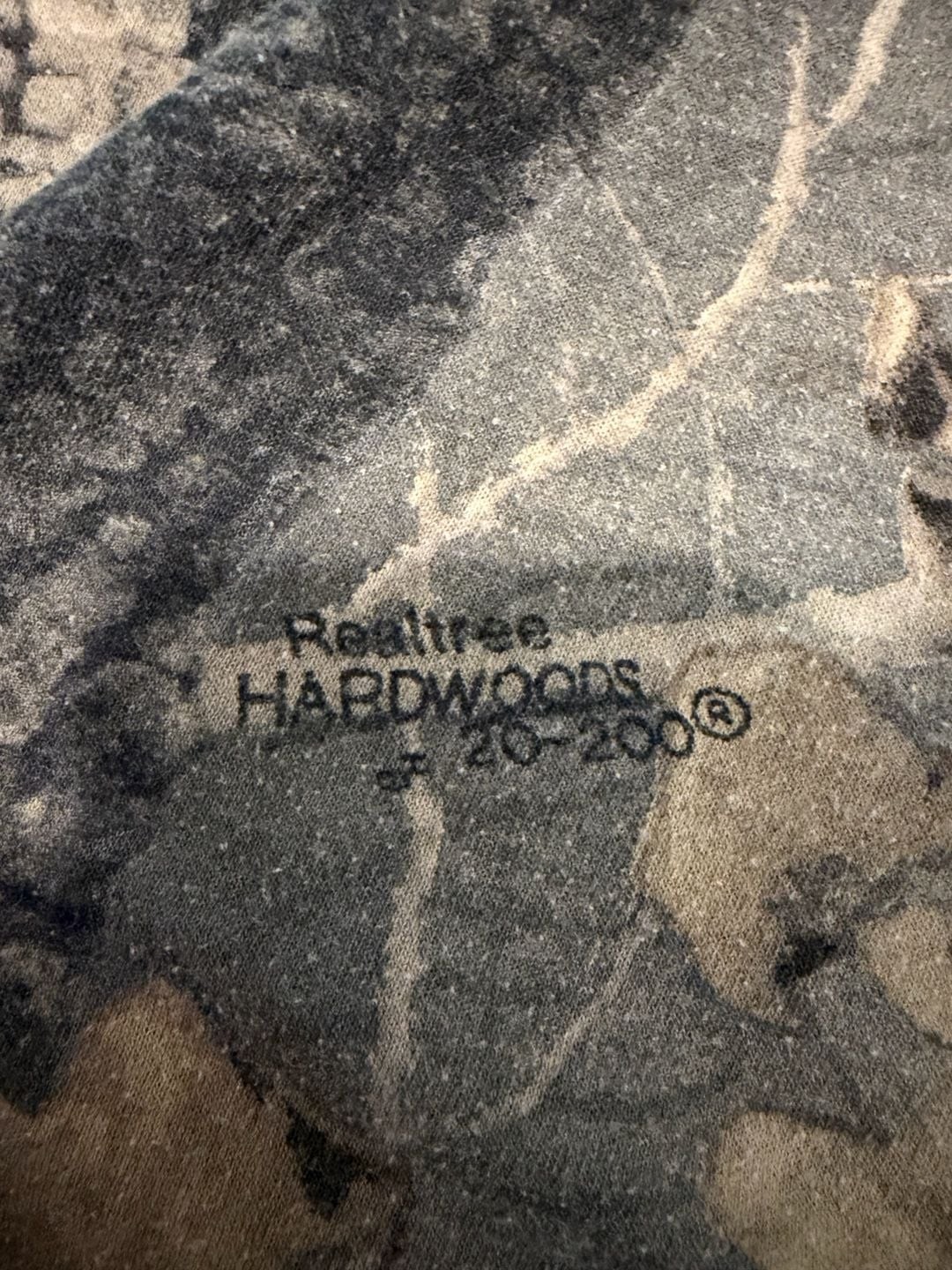 Vintage RedHead Realtree Hardwoods 20-200 Camo Long Sleeve Pocket T-Shirt gallery