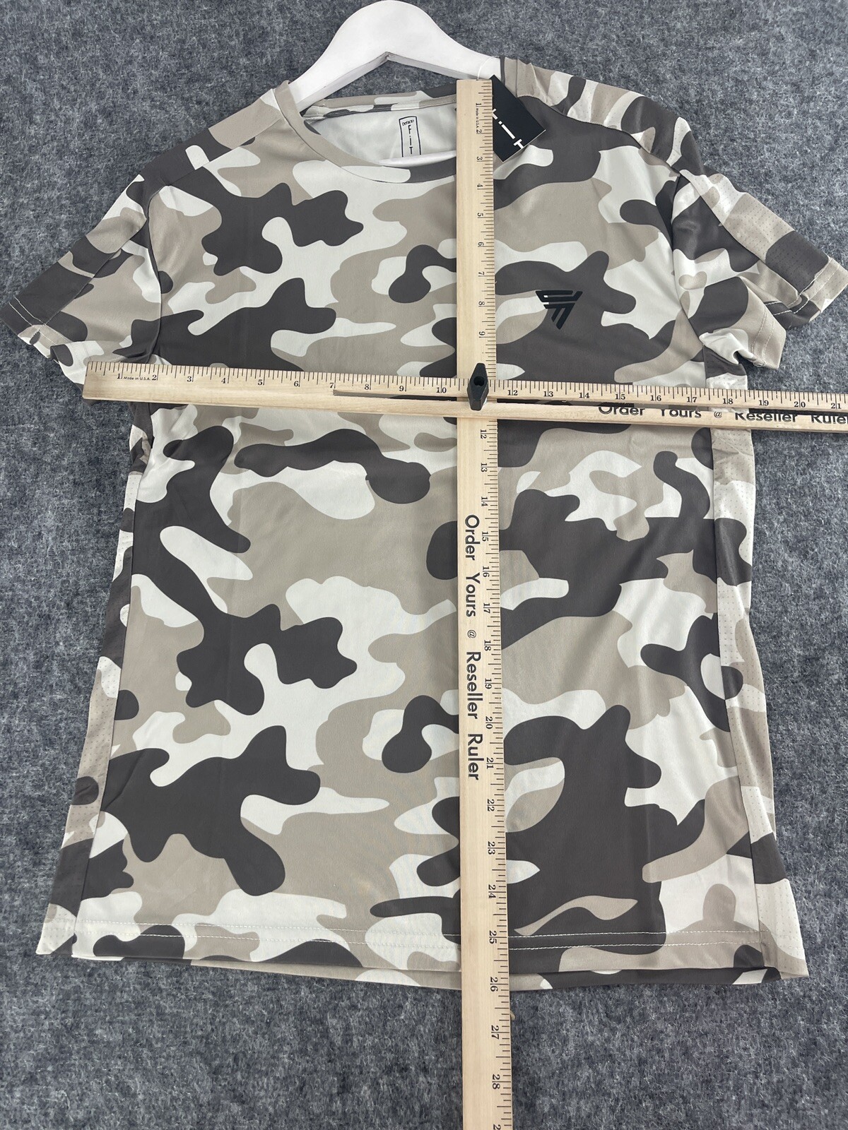 De Facto Shirt Men’s Camo Small Gray Green Tee Camouflage Short Sleeve Gym N308 gallery