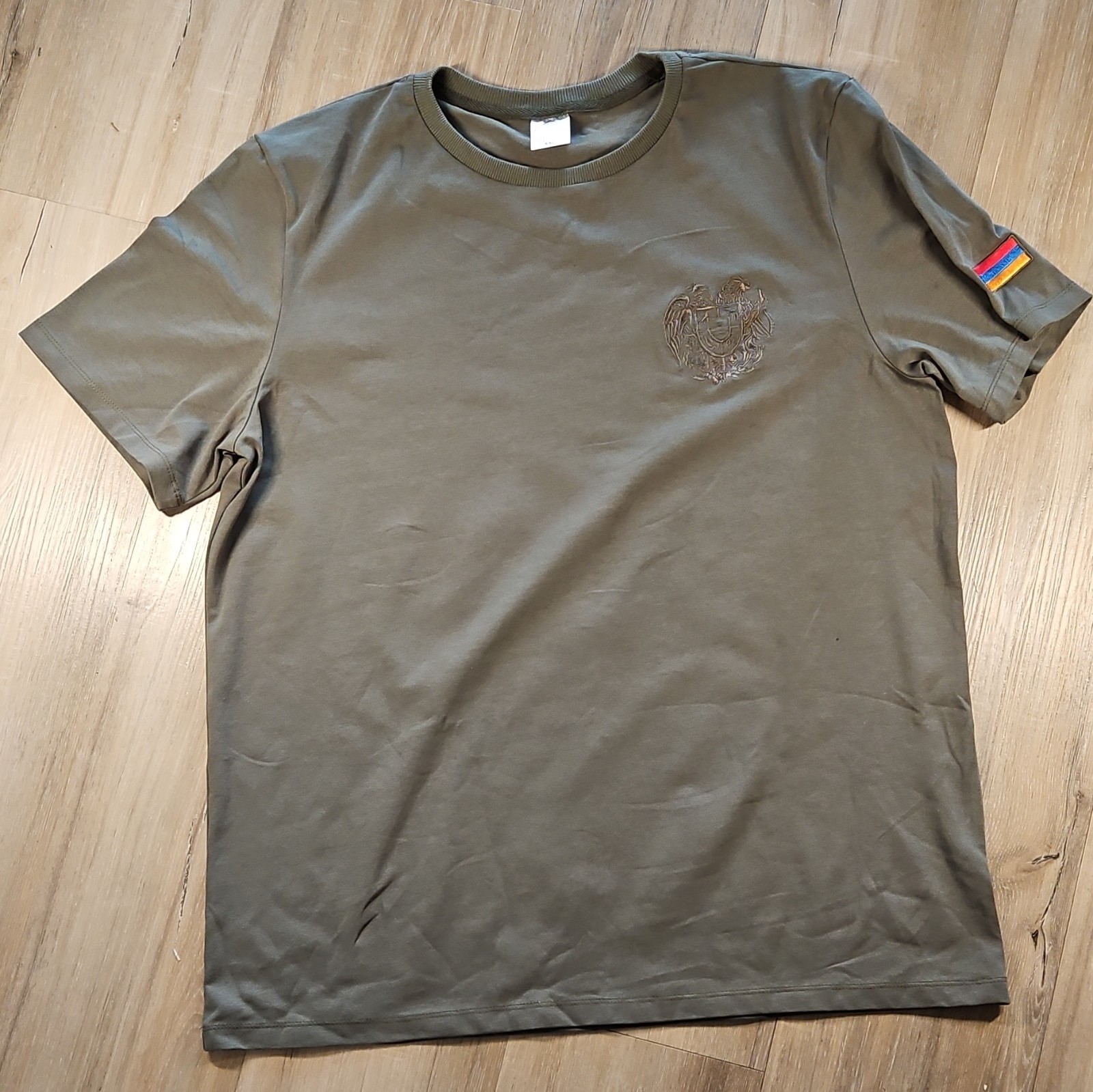 Hay Seller Men’s XXL Olive T-Shirt Embroidered Crest Flag Patch Crew Neck