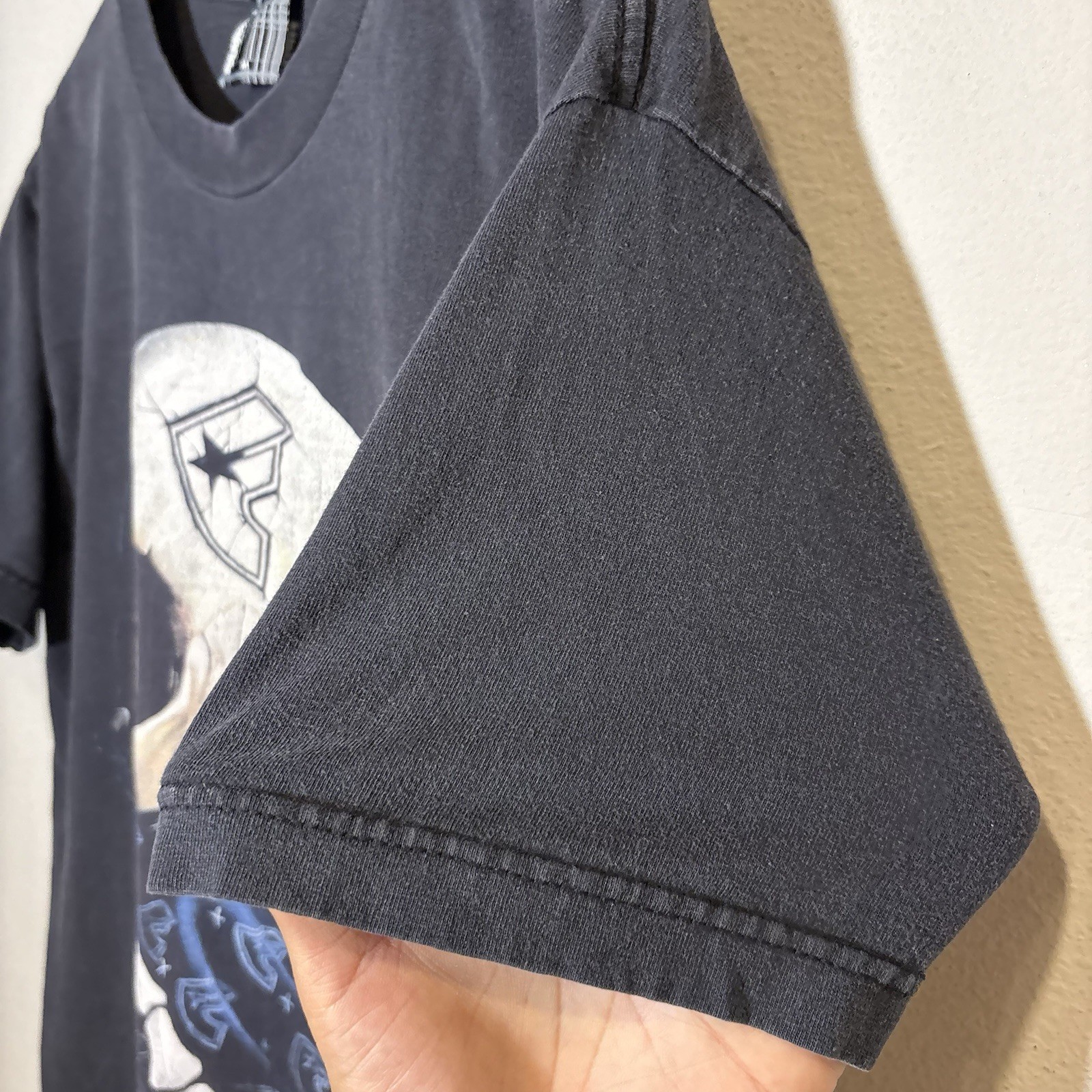 Famous Stars And Straps Skull Bandana Graphic T-shirt Men's Medium Black 2000s gallery