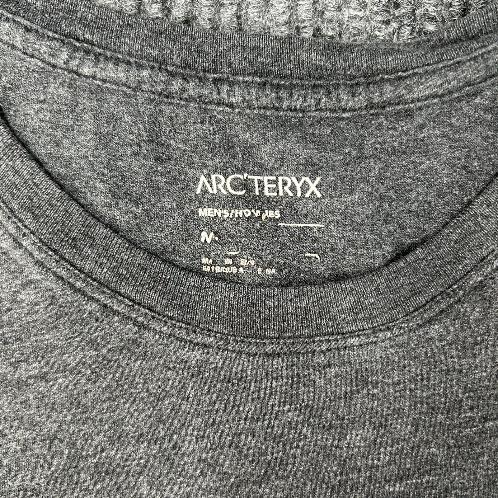 Arcteryx Arc'word Mens Short Sleeve T-Shirt Medium Dark Gray Black Logo Spellout gallery