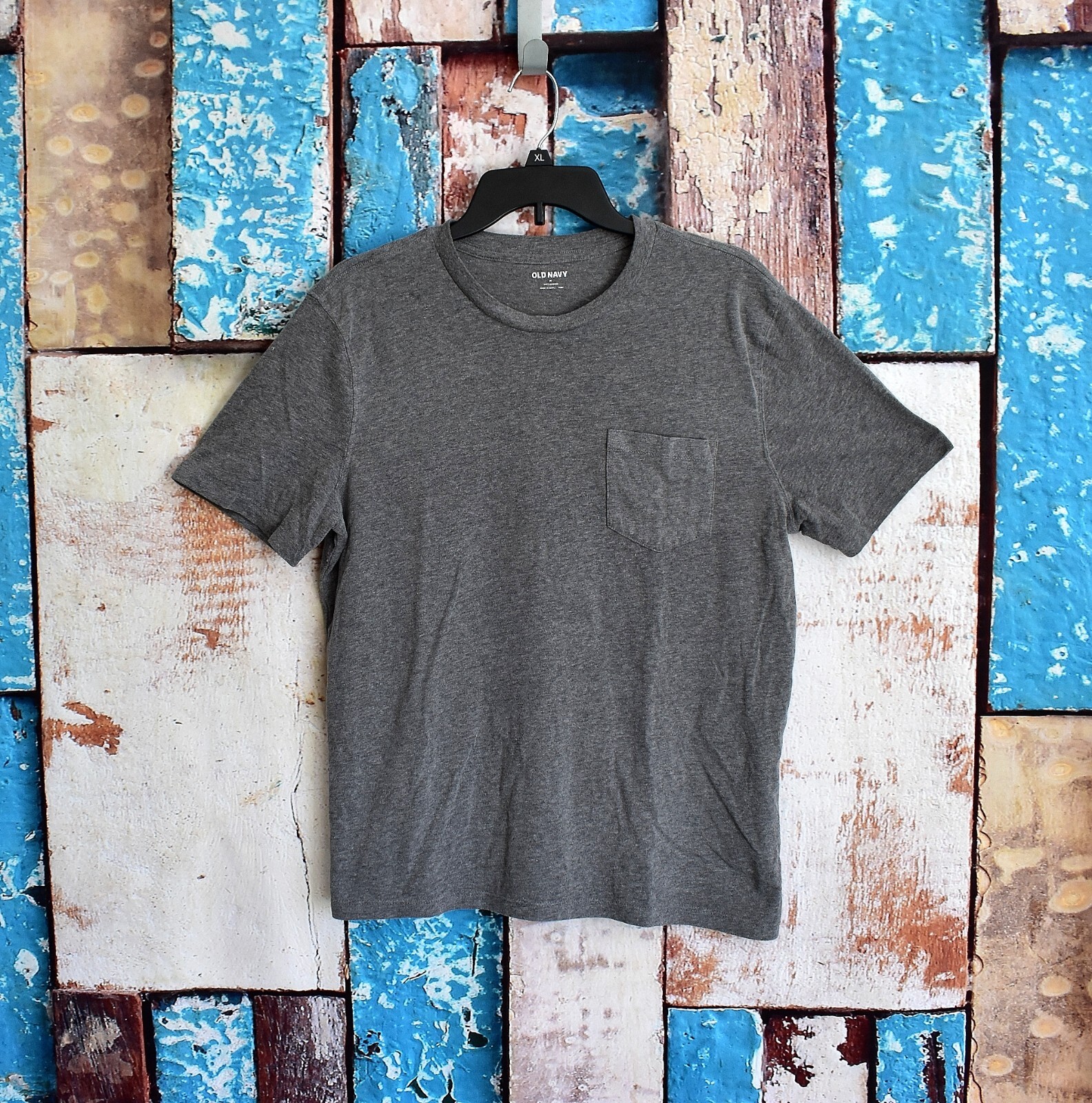 Men's Old Navy Soft-Washed Crewneck T-Shirt Pocket MEDIUM Gray PRE-OWNED gallery