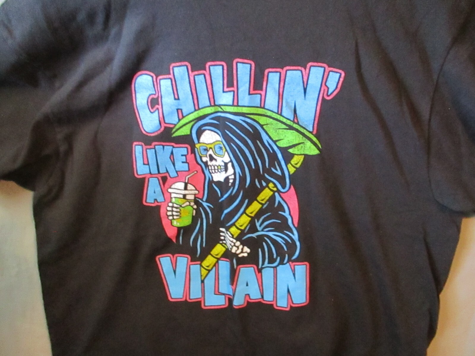 Chillin’ Like A Villian Mens T-Shirt Sz LRG Black Skull Grim Reaper 100% Cotton gallery