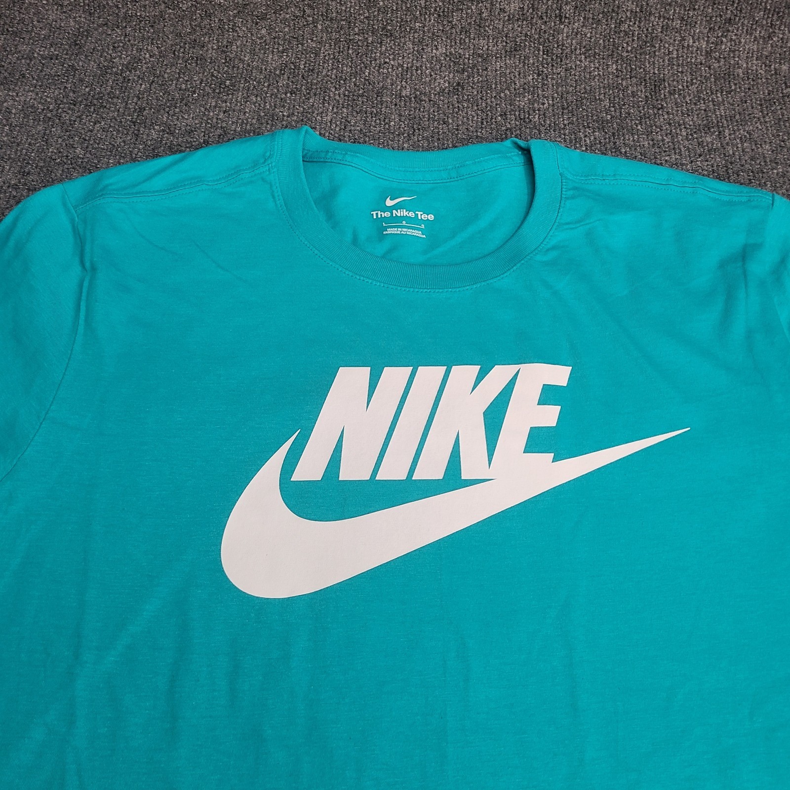 Nike Shirt Mens Large Turquise Green White Futura Logo Sportswear Cotton Tee 28 gallery