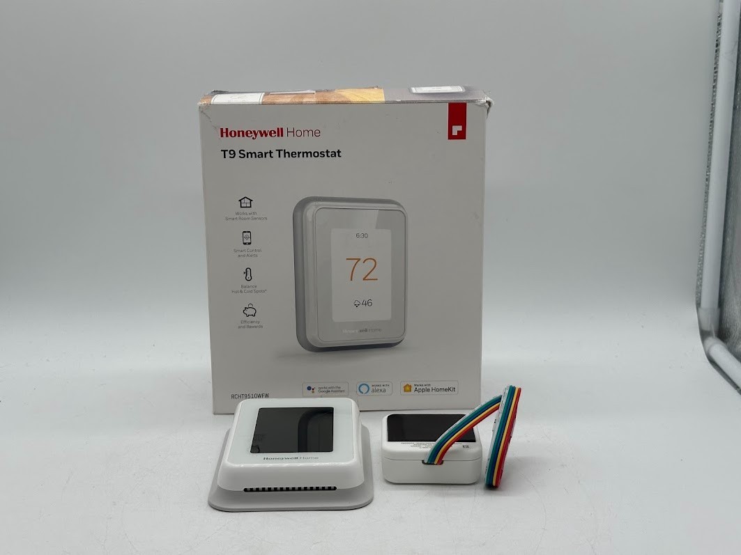 Honeywell Home T9 Wi-Fi Smart Thermostat with RoomSmart Sensor – White