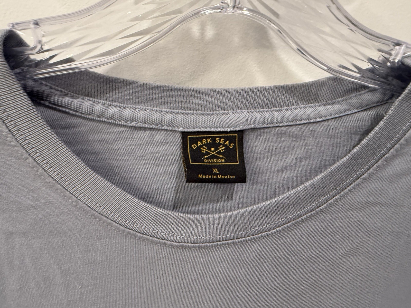 Dark Seas Bungalo Pigment Men’s XL Citadel Blue T-Shirt Preppy Nautical NWOT gallery