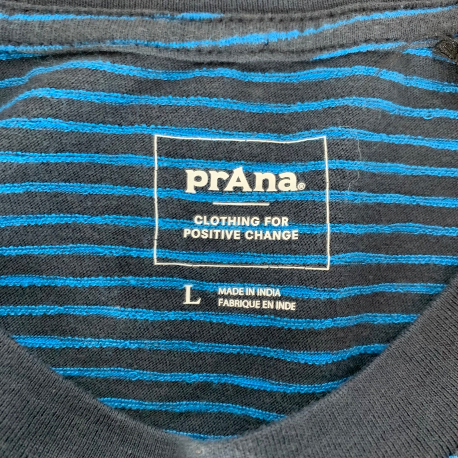 Prana Black Blue Short Sleeve Crewneck Shirt Mens Large gallery