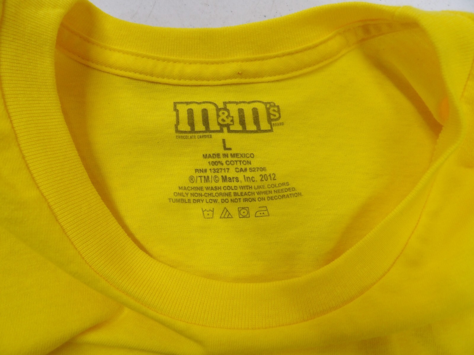 Adult Unisex Yellow L M&M's Face Halloween Cosplay Costume T-Shirt gallery