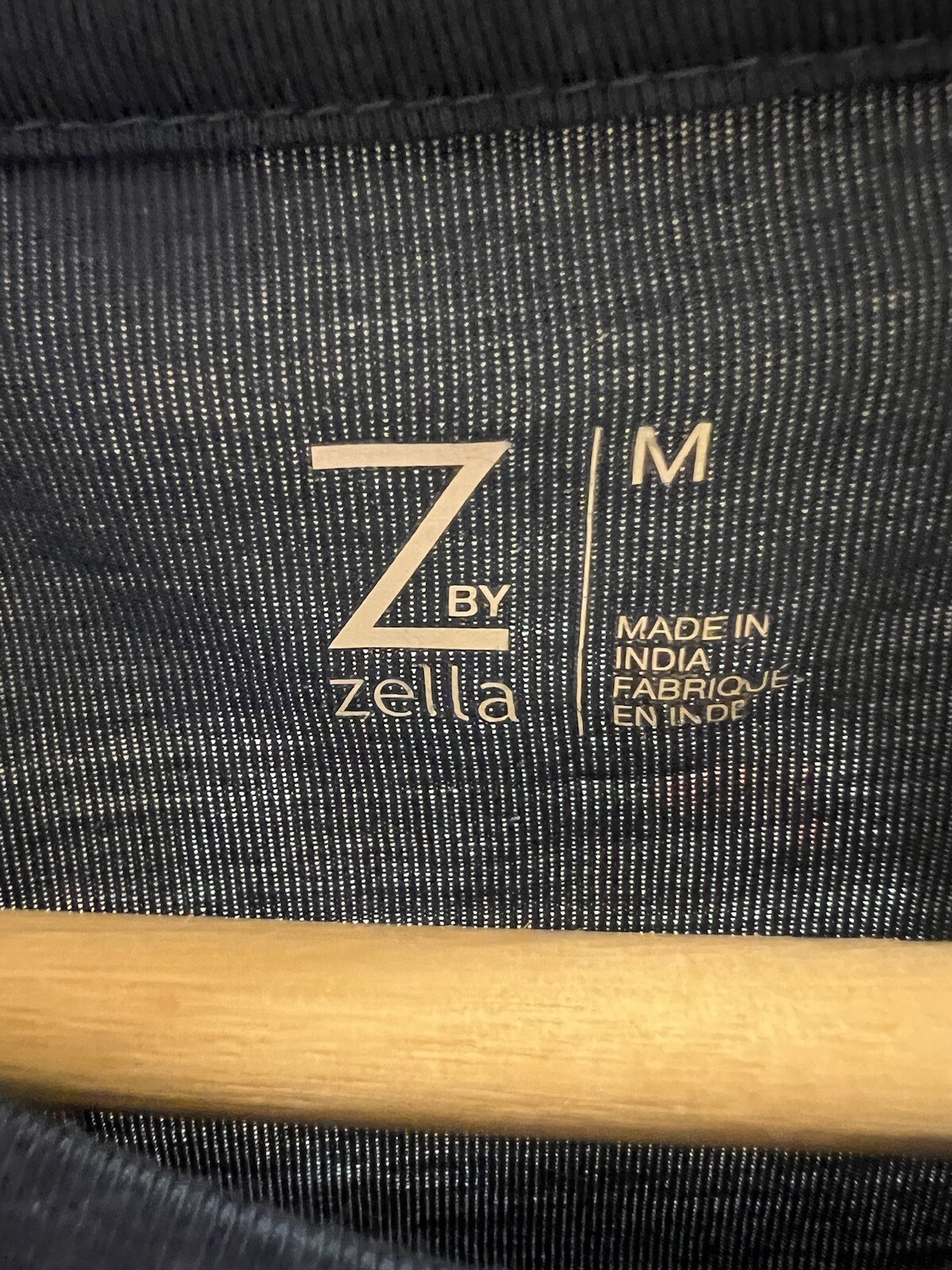 NWT! Z by zella colorblock Trailblaze short sleeve tee gallery