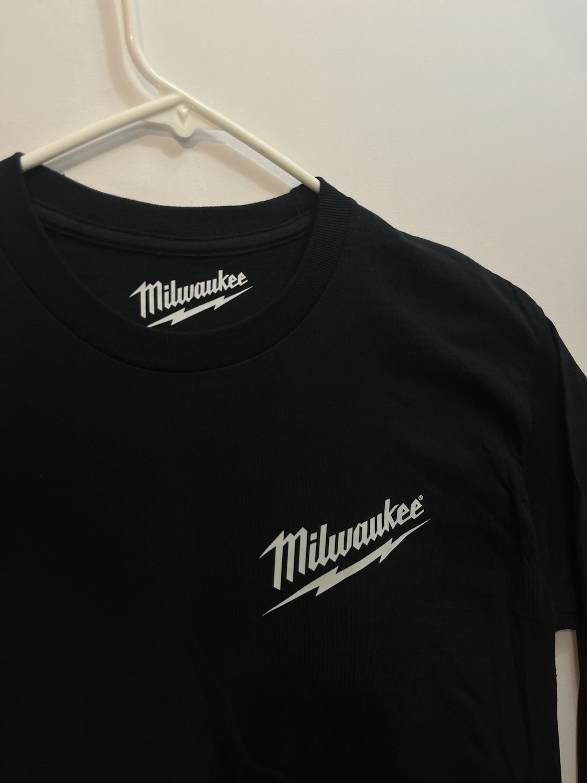 Milwaukee Black Long-Sleeve T-Shirt (New Condition) M18 Heavy Duty Power Tools gallery