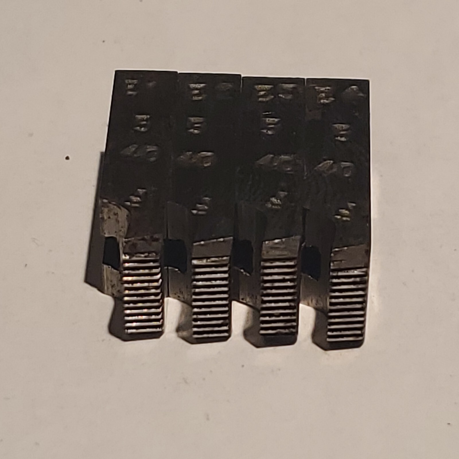 Chaser #5 x 40 Thread Size. D 5/16 Holder Size. 