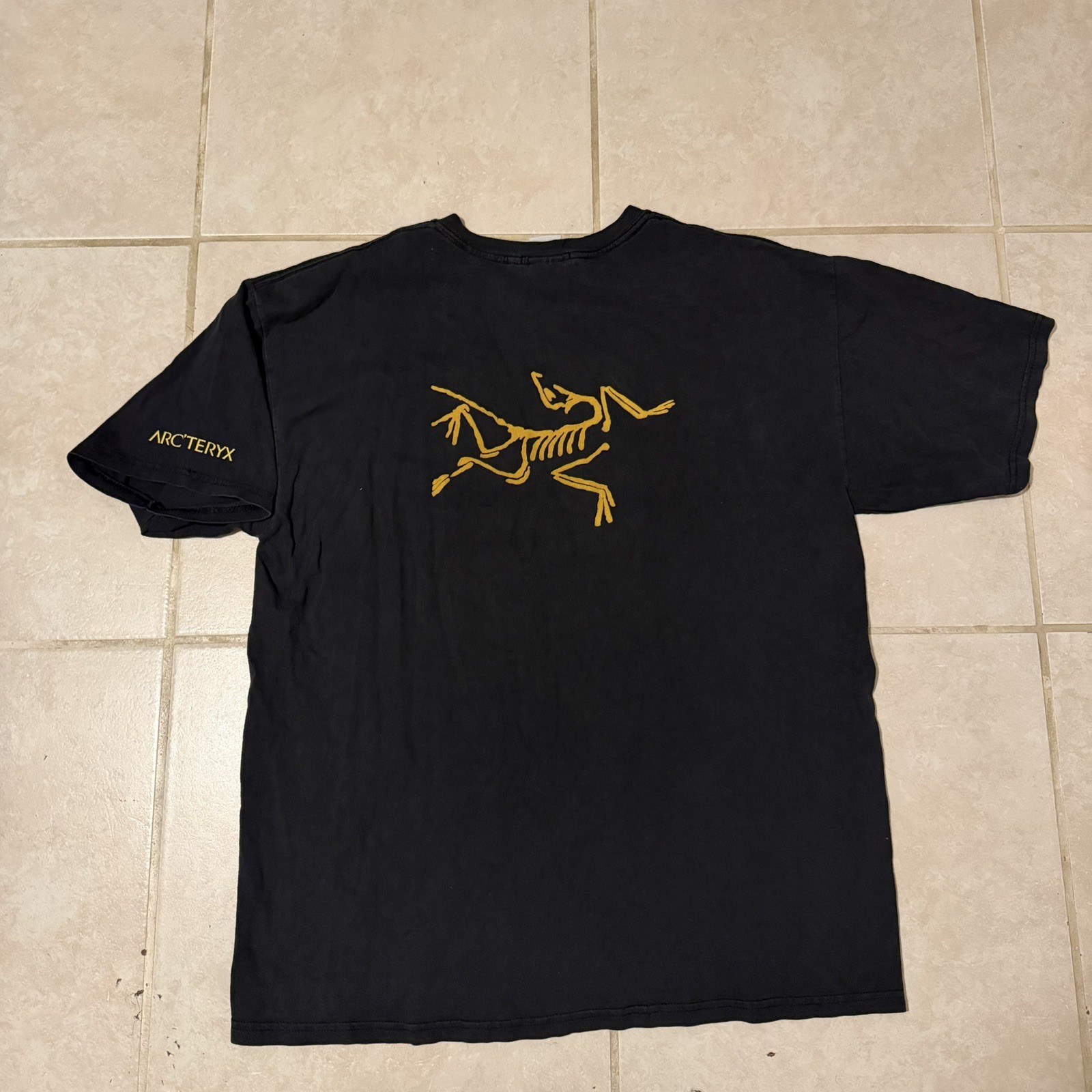 Rare Vintage 90s Arcteryx promo tshirt size XL gallery