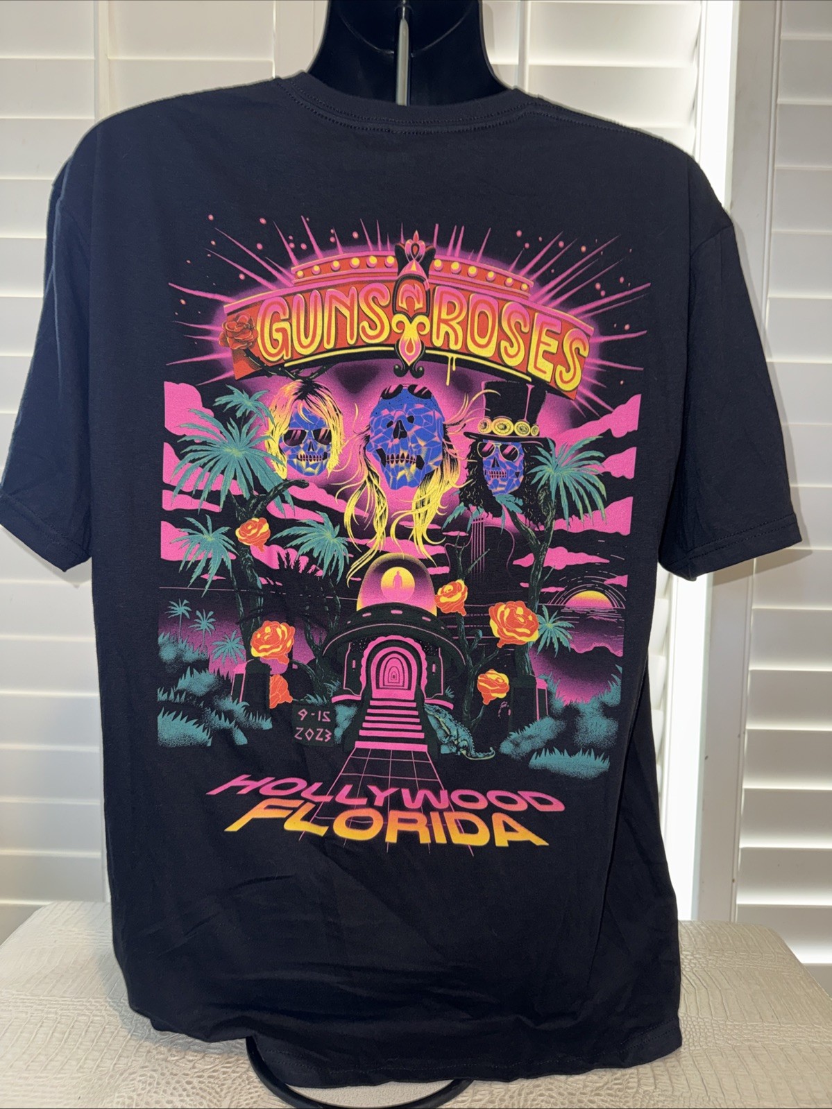 Official Guns N Roses Hollywood Fl 9/15/23 Event Shirt Size XL Extra Large New gallery