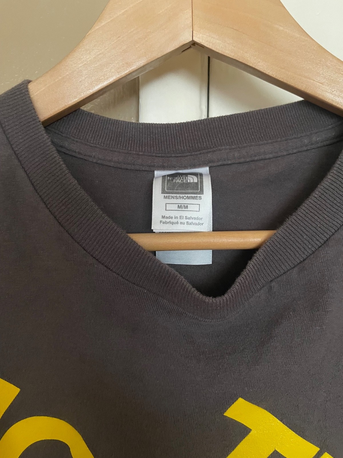THE NORTH FACE - Men's T-Shirt M Dark Gray Yellow Graphic Logo Short Sleeve gallery