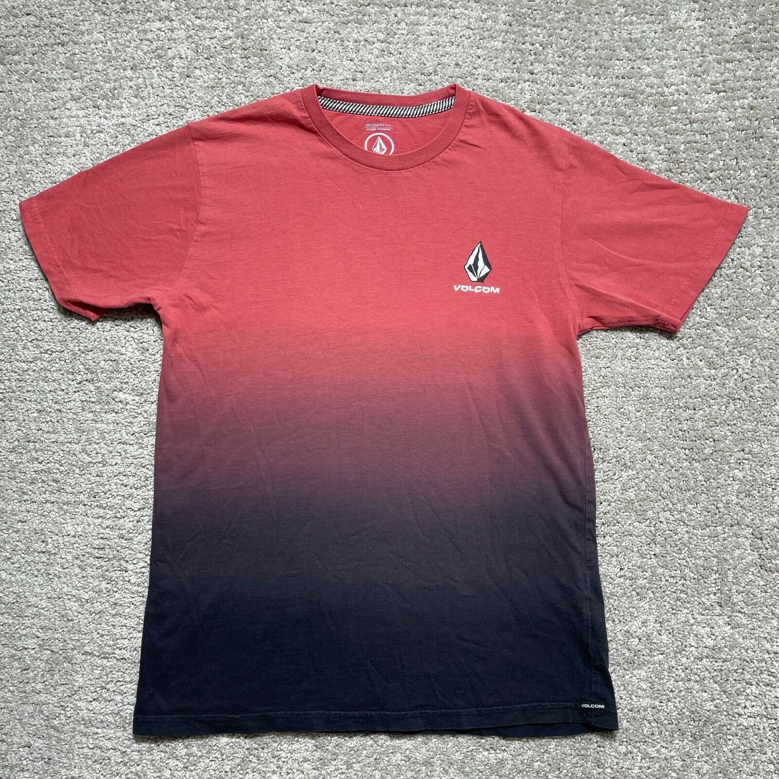 Volcom Tag Spark Red Fade To Black Modern Fit Shirt Boys Large
