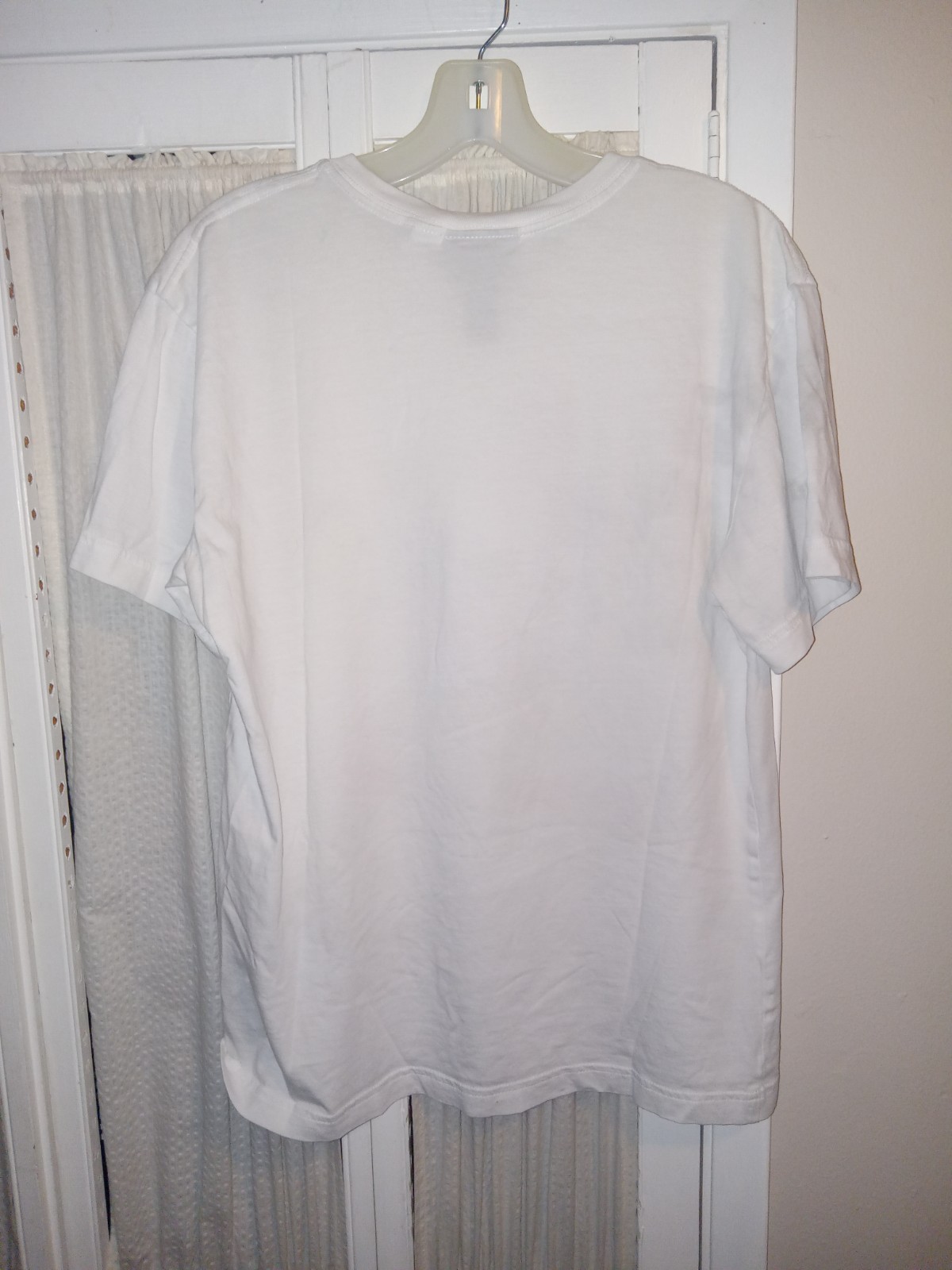 H&M Mickey Mouse Disney White Regular Fit Medium T- Shirt - Gorgeous gallery