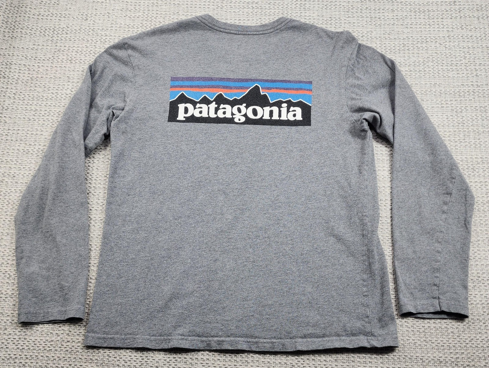 Patagonia Shirt Mens M Gray Long Sleeve Organic Cotton Logo Outdoor USA Made