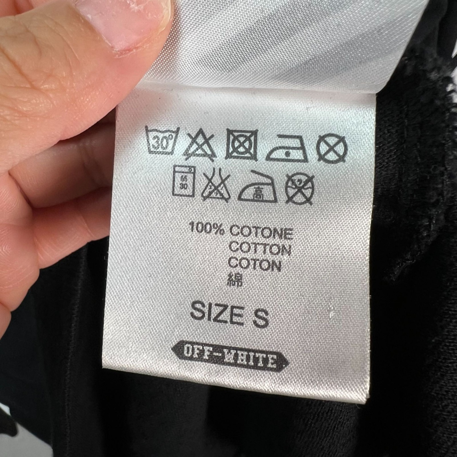 Off-White Mens Size Small Black Long Sleeve Graphic T-Shirt gallery
