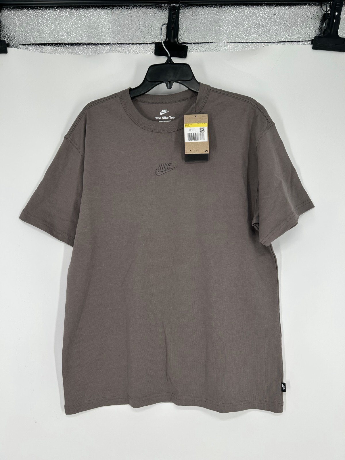 Nike Sportswear Premium Essentials T Shirt Mens Small Loose Fit Tee DO7392-289 gallery