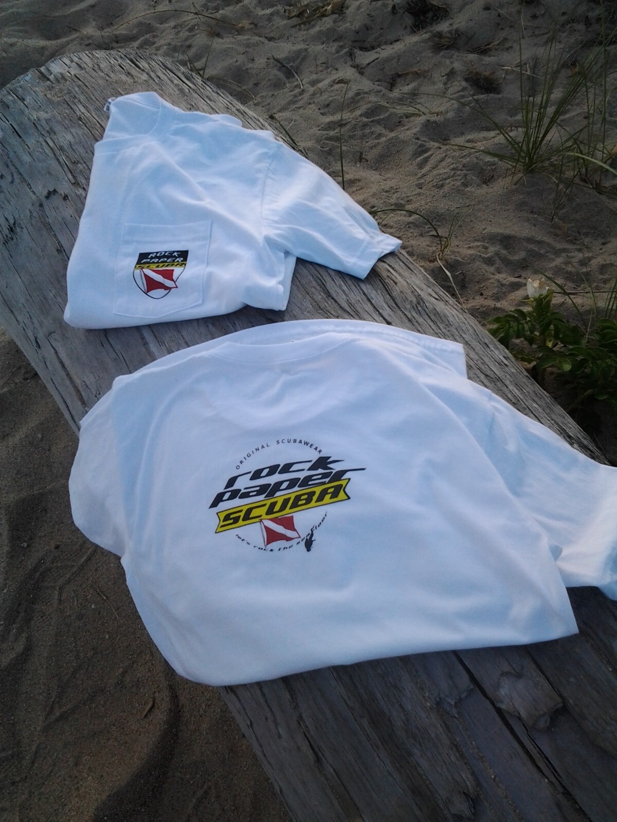 Scuba Diving Pocket T-Shirt, Double-Sided Design, Mens Medium gallery