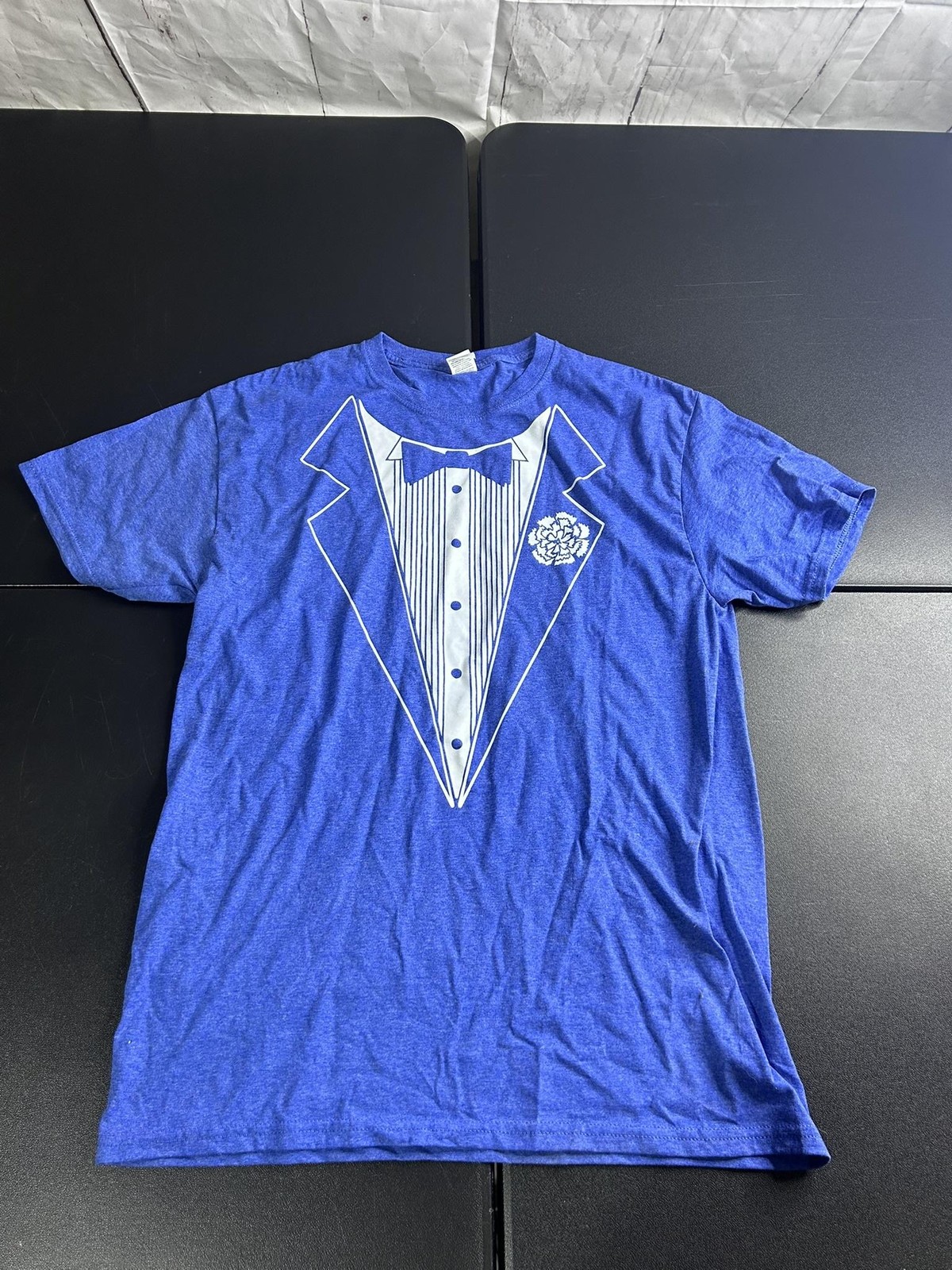 Tuxedo Shirt Mens Medium Blue Graphic Novelty Costume Tee Fruit of the Loom