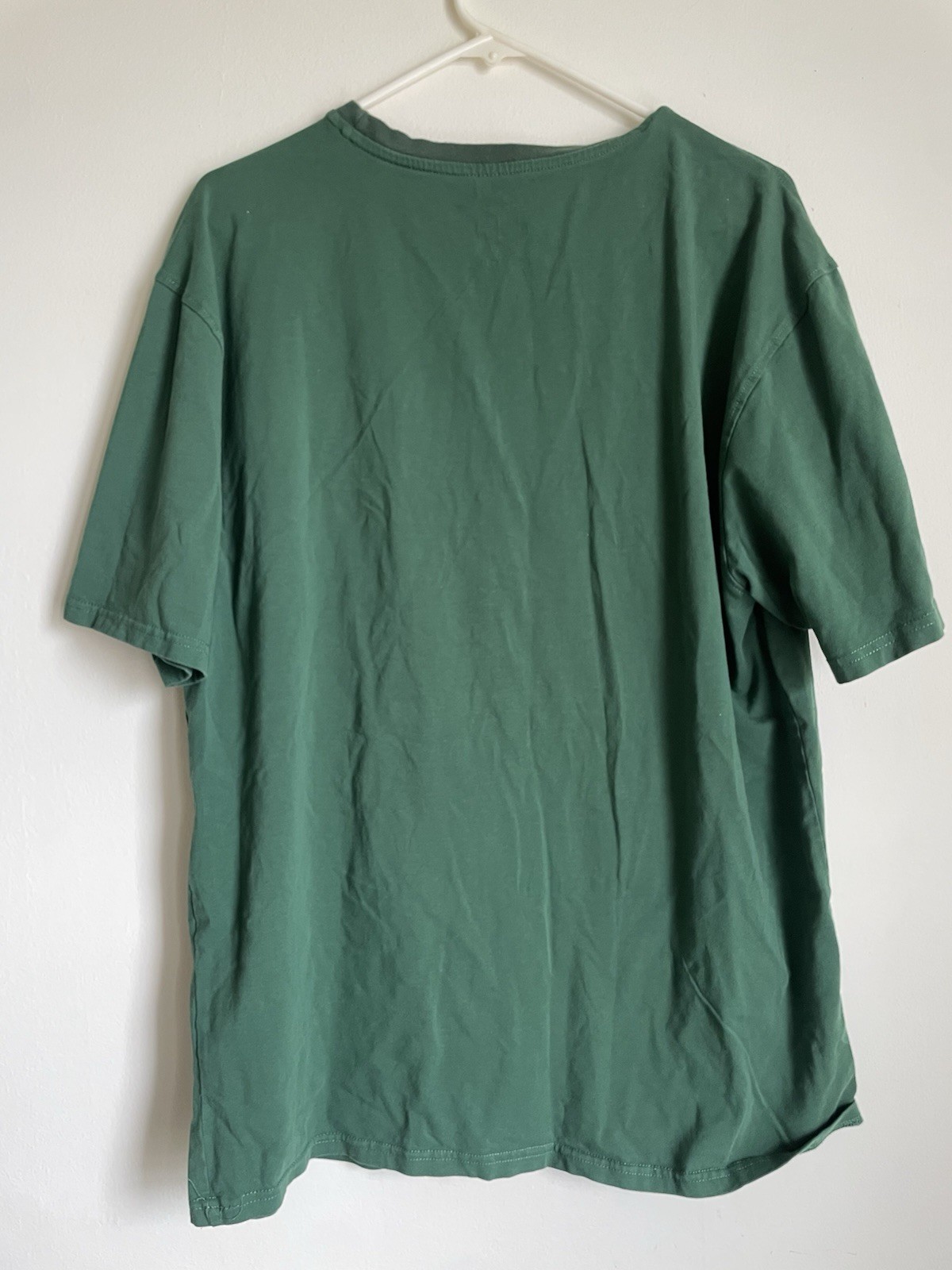T Shirt Mens 2XL Green Bears Legends never die Bleecker And mercer B&M Graphic gallery