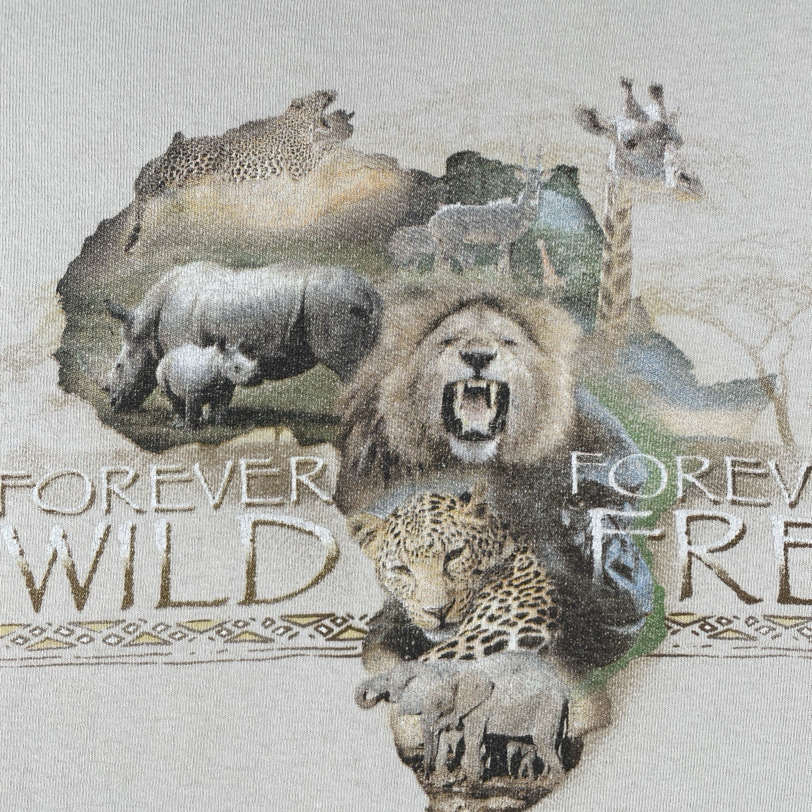 Vtg Forever Wild Forever Free African Safari Shirt Lion Elephant Rhino XL 2006 gallery