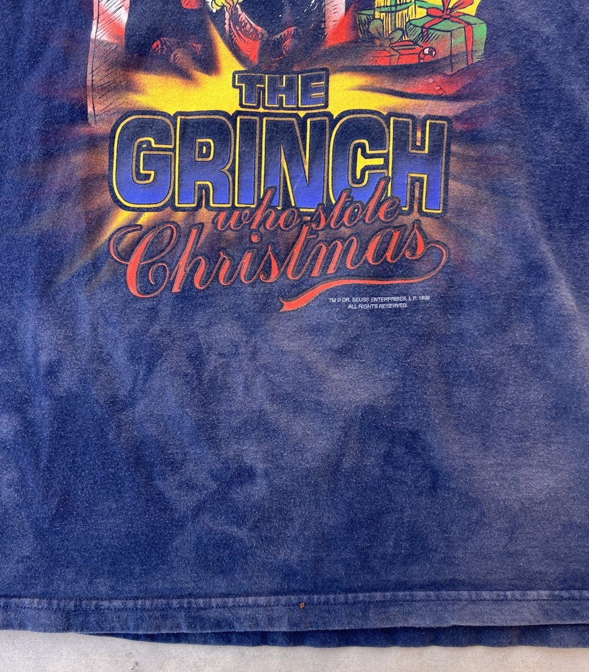 Vintage Xmas Shirt Large The Grinch Who Stole Christmas 90s Dr Seuss Wear FADED gallery