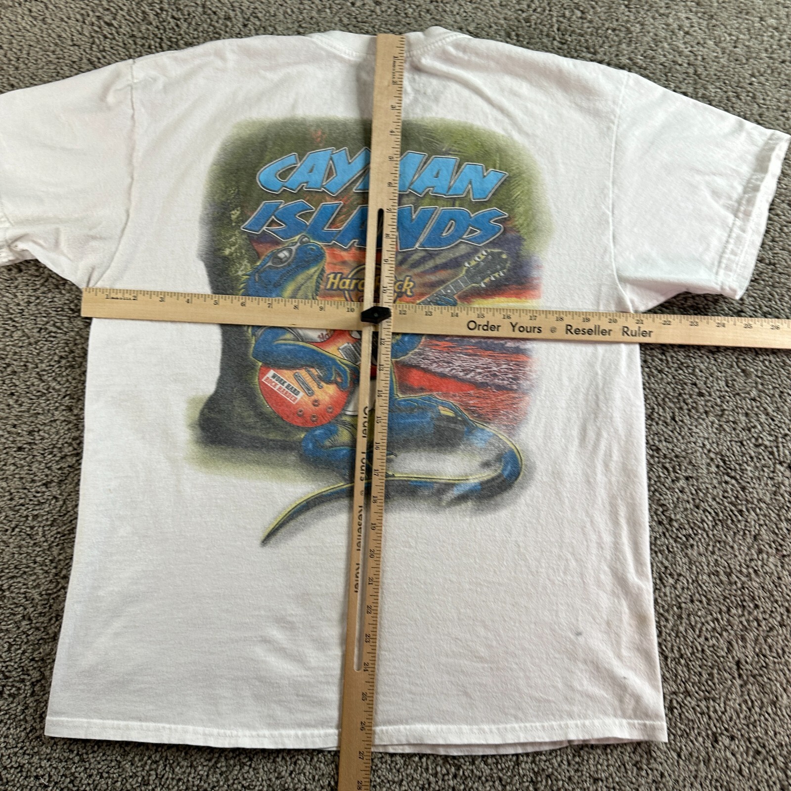 Hard Rock Cafe Caymen Islands Shirt Mens Large White Blue Iguana Short Sleeve gallery