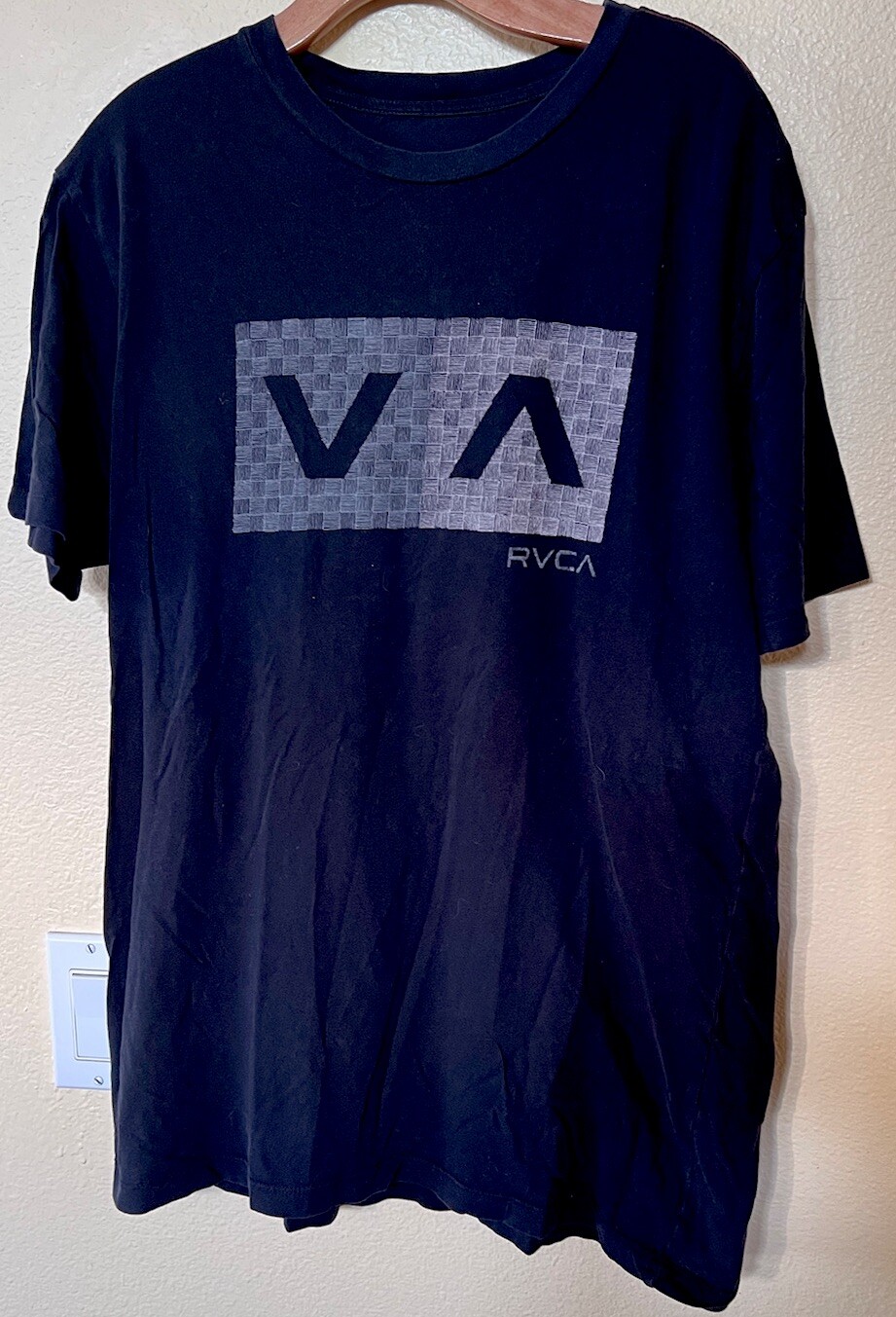 RVCA VA Op Art Black T Shirt Men’s Size L Artists Network Program gallery
