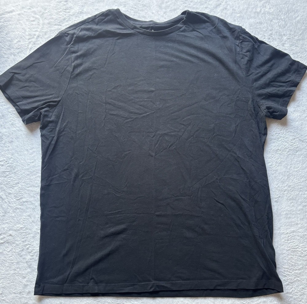• Goodfellow Black Every Day T-shirt Men’s Size Xl