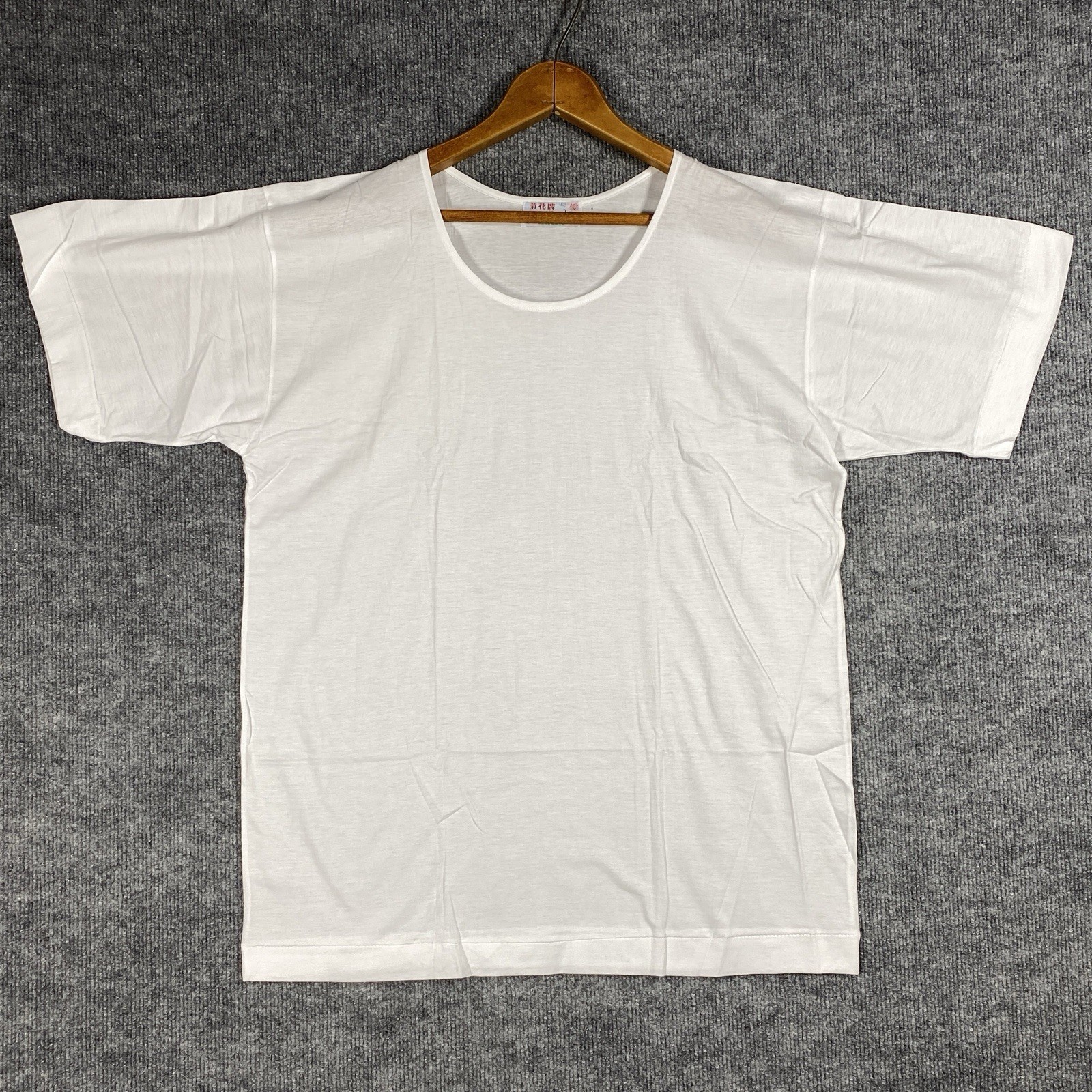 VINTAGE Chrysanthemum Brand T Shirt Mens Size 42 Medium Cotton China Chinese gallery