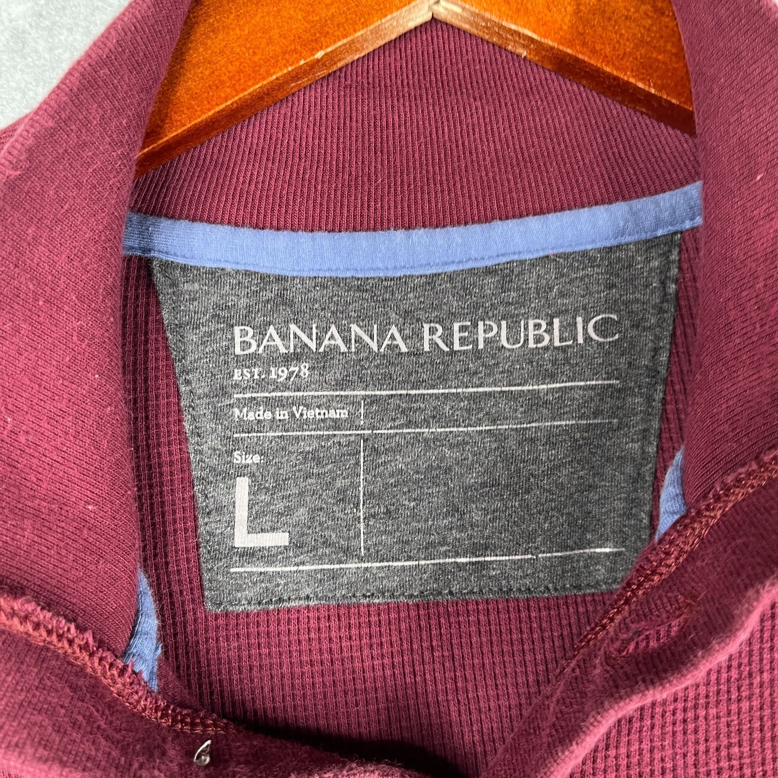 Banana Republic Henley Shirt Waffle Knit 1/2 Zip Burgundy Long Sleeve Pullover L gallery