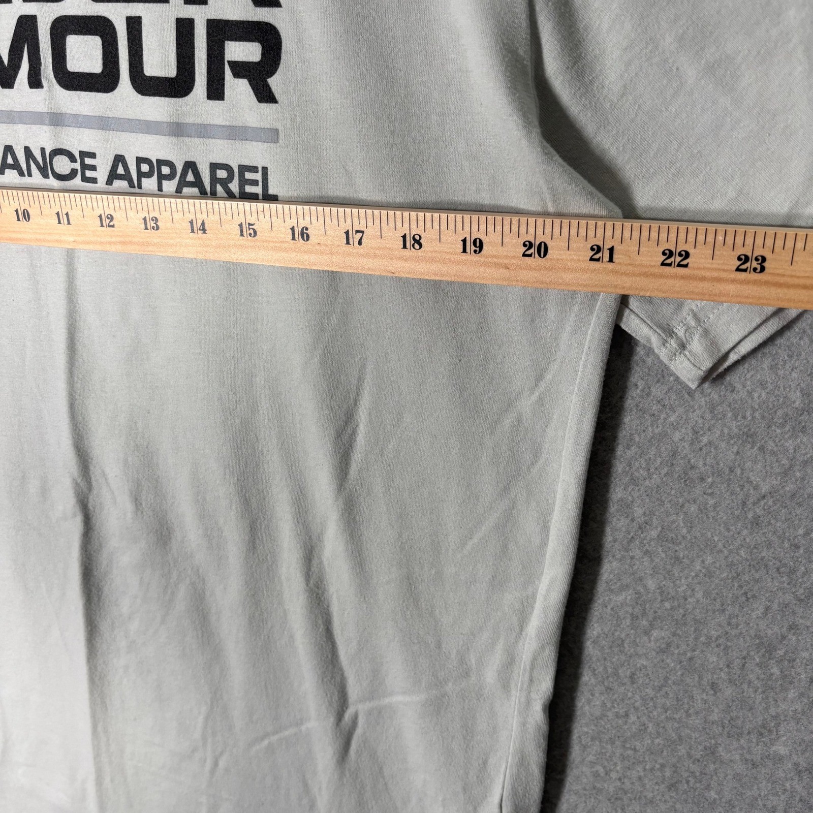 Under Armour Shirt Mens Medium Performance Apparel Graphic Loose Cotton Poly gallery