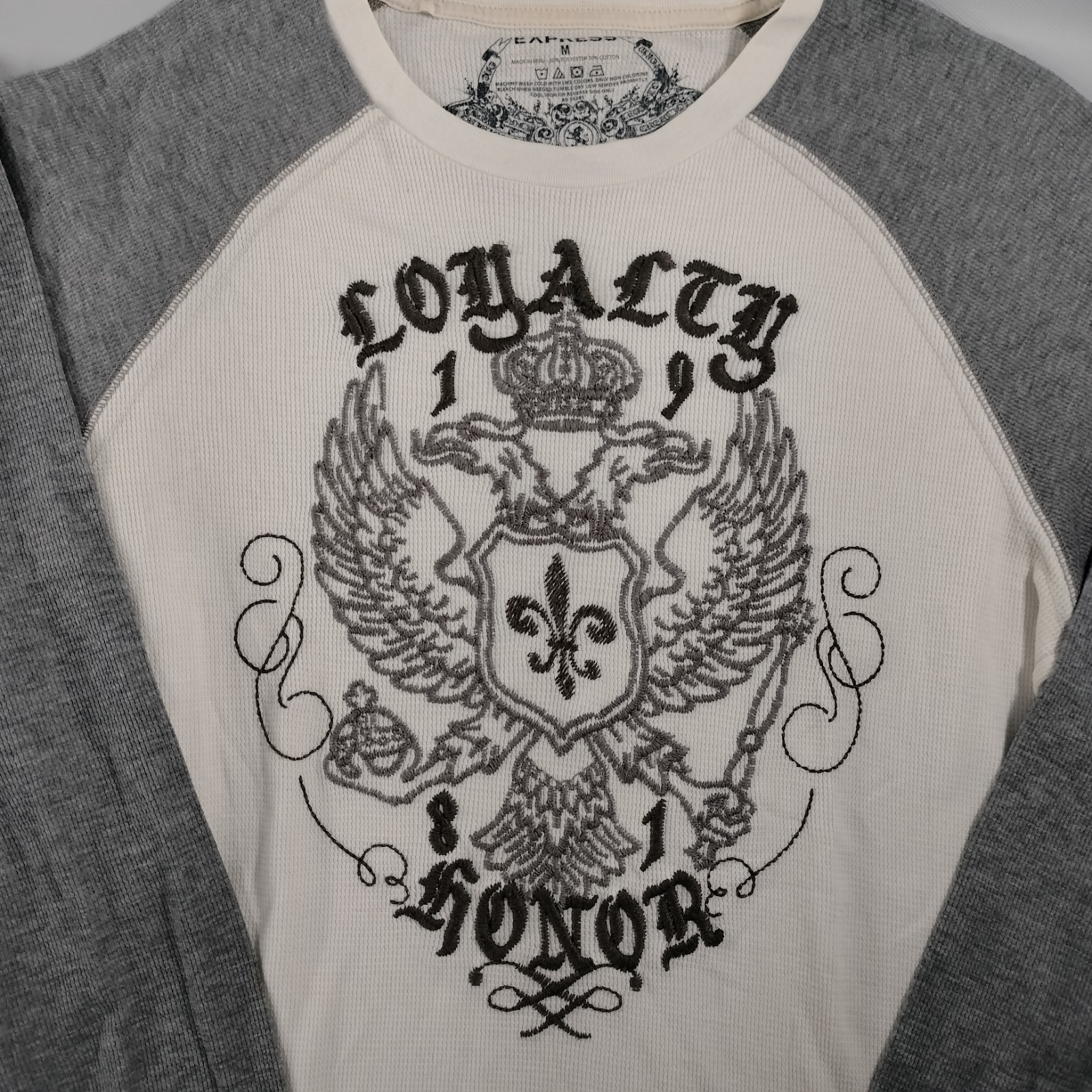 Express Lot of 2 Red White Gray Crew Neck Pull On Long Sleeve T-shirts Mens Sz M gallery