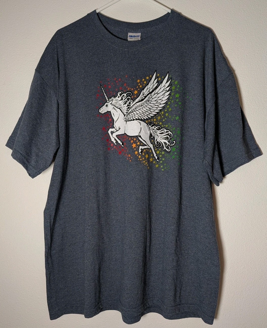 Men’s XL Gildan Unicorn w/ Wings Sparkle Gray Short Sleeve Cotton Blend T-Shirt