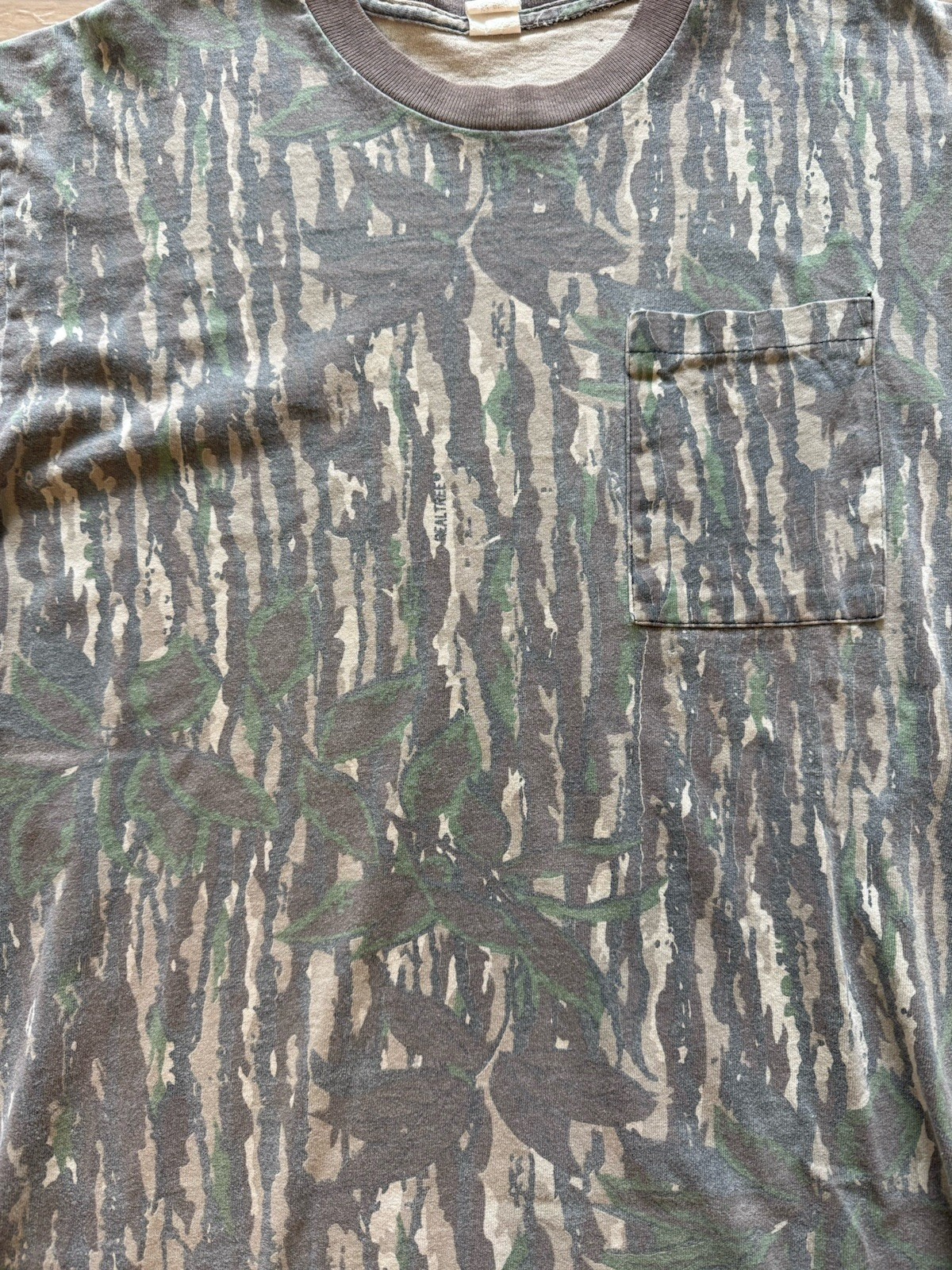 Lot of 3 Vintage Mossy Oak and Realtree Camo Long Sleeve Pocket T-Shirts gallery