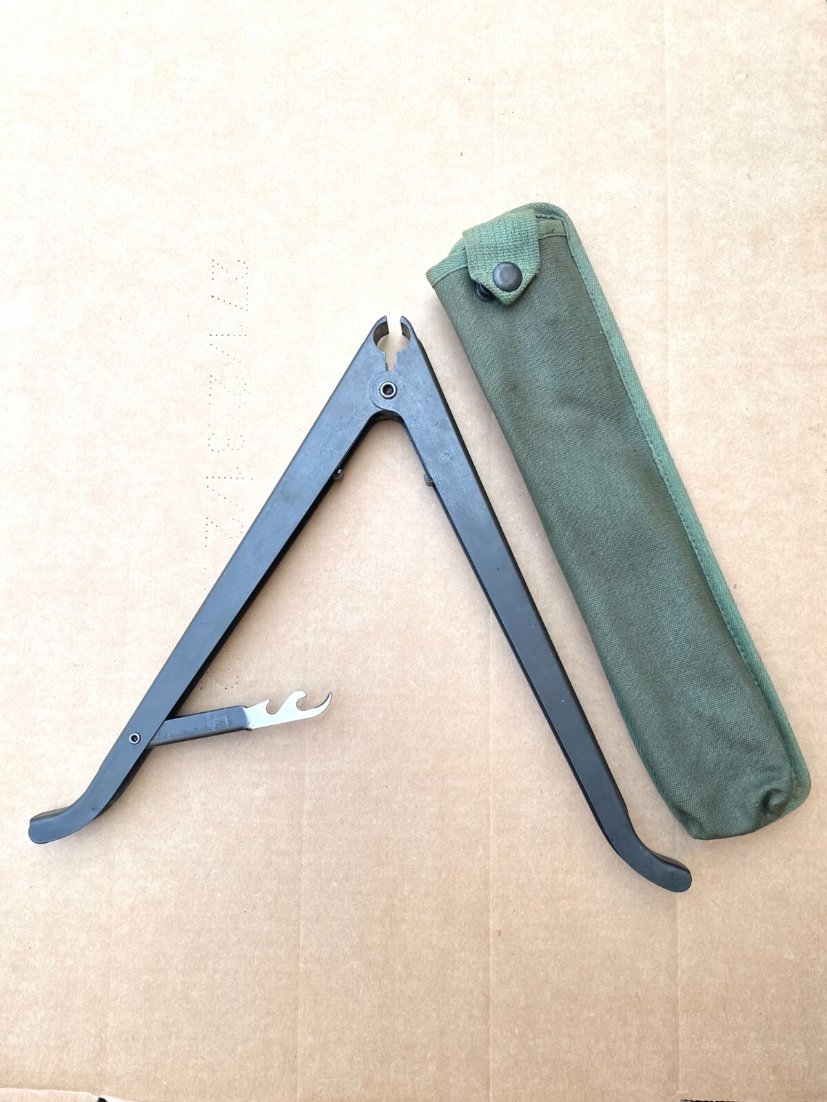 Vietnam Era USGI M3 Bipod With Wire Cutter And Ammo Can Opener In Canvass Case